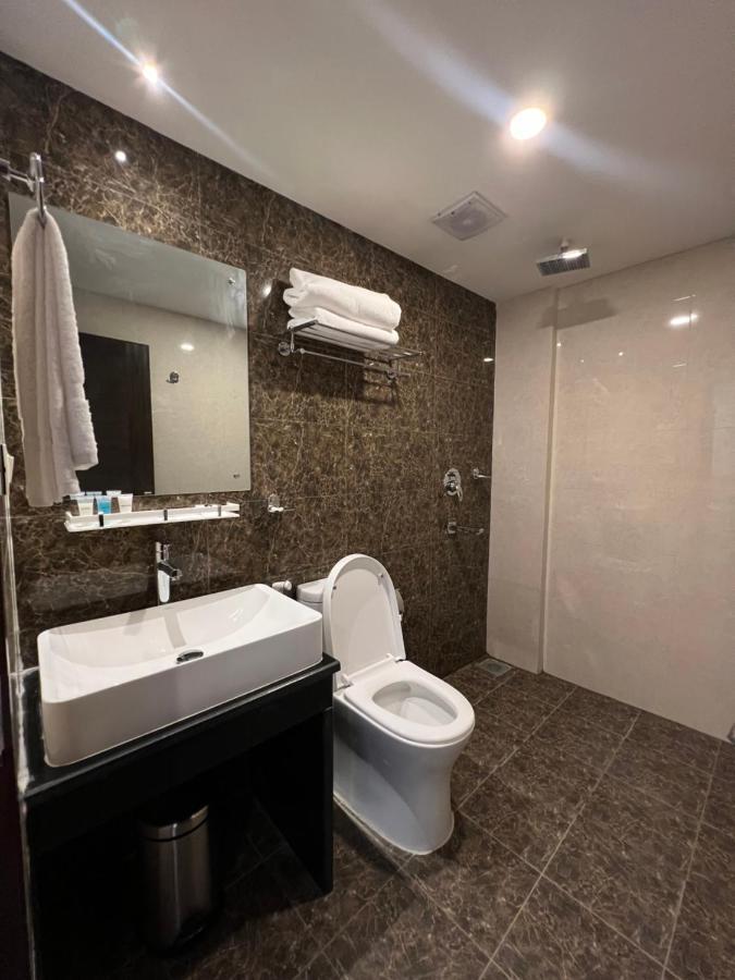 Hotel Black Diamond - Transit Point Inside Hotel Catmandu Exterior foto